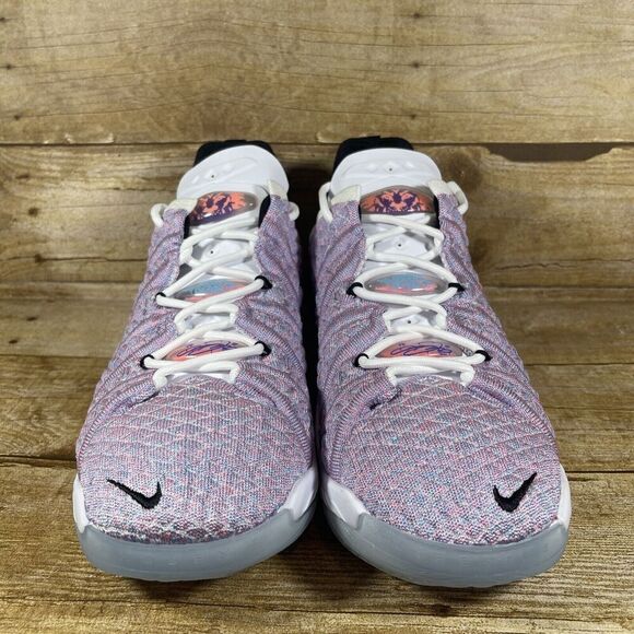 Nike LeBron XVIII 18 James Purple Black CW2760-900 Size 7Y / Women Size 8.5 - Picture 2 of 7